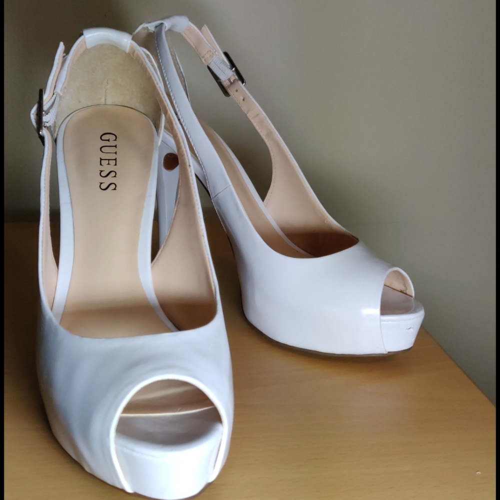 GUESS Women's White Slingback Peep-Toe Heels